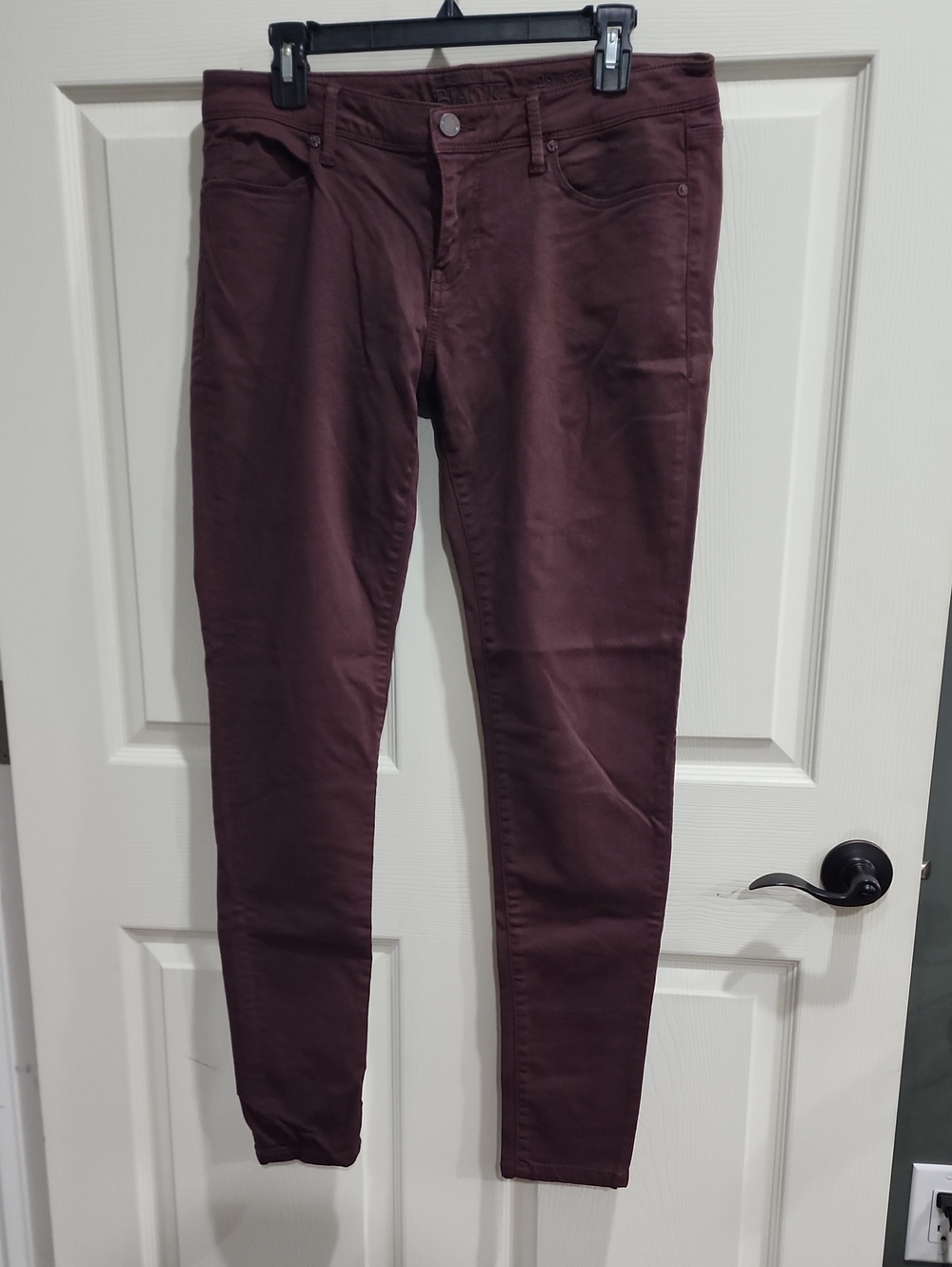 Buckle Women's Skinny Jeans - Burgundy